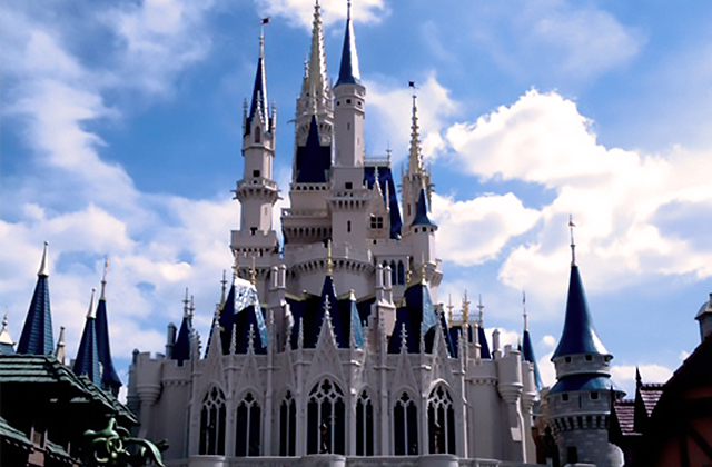 Disney World Packing List: Visit the Magic Kingdom in Comfort and Style